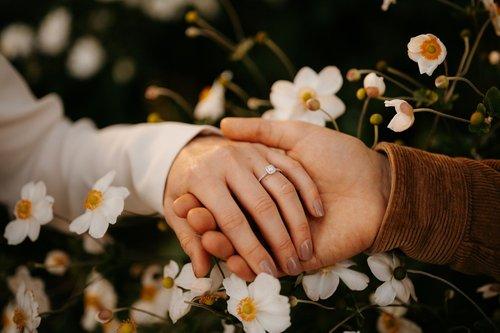 mobile - carousel-hero-element image-7