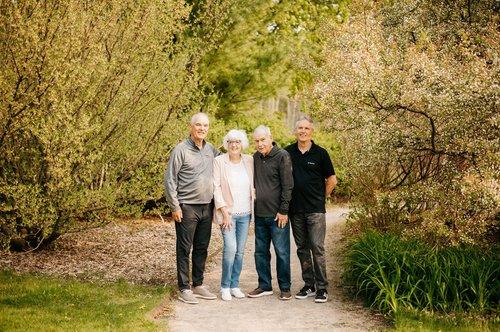 mobile - carousel-hero-element image-4