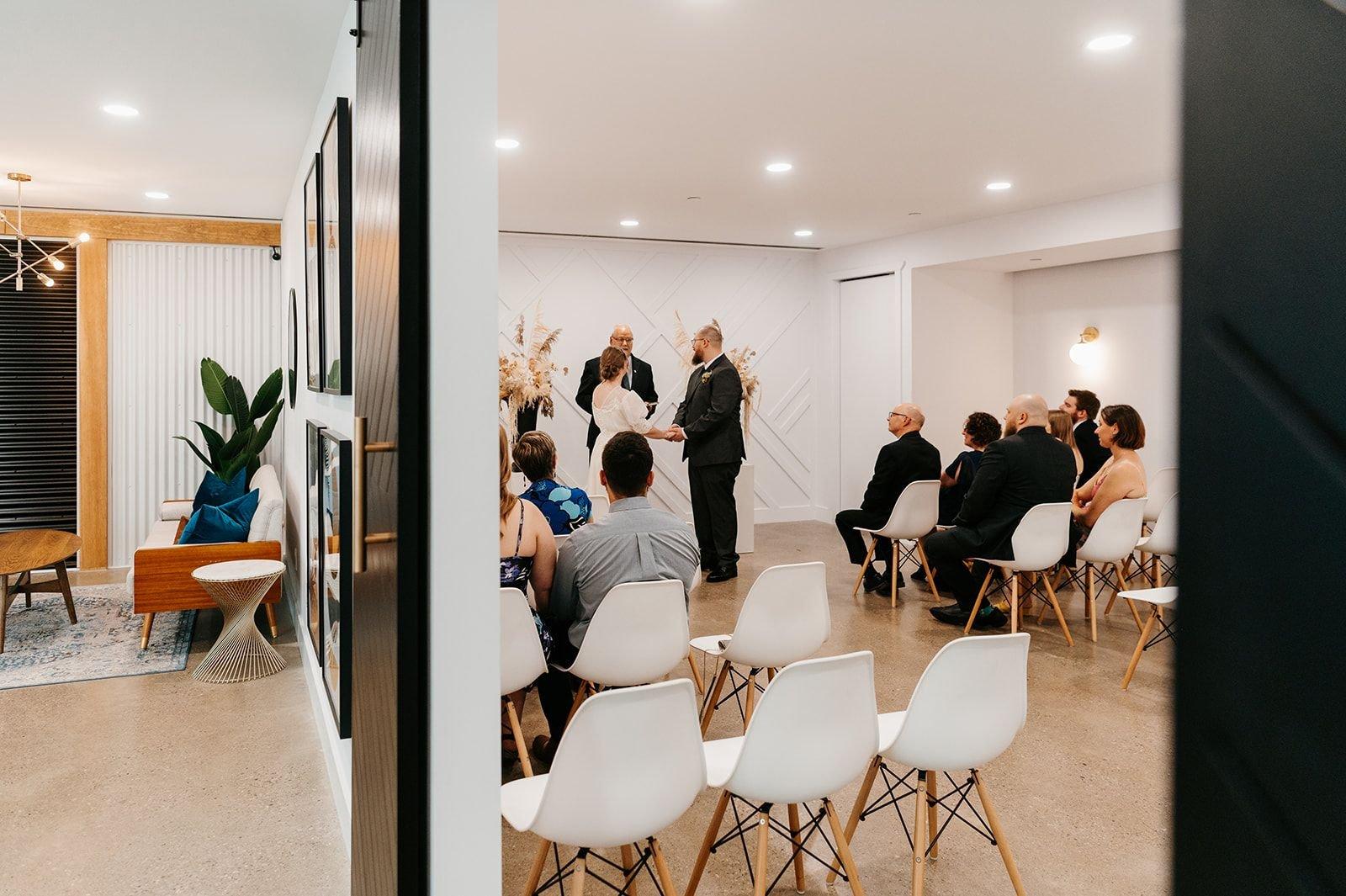 carousel-hero-element image-0