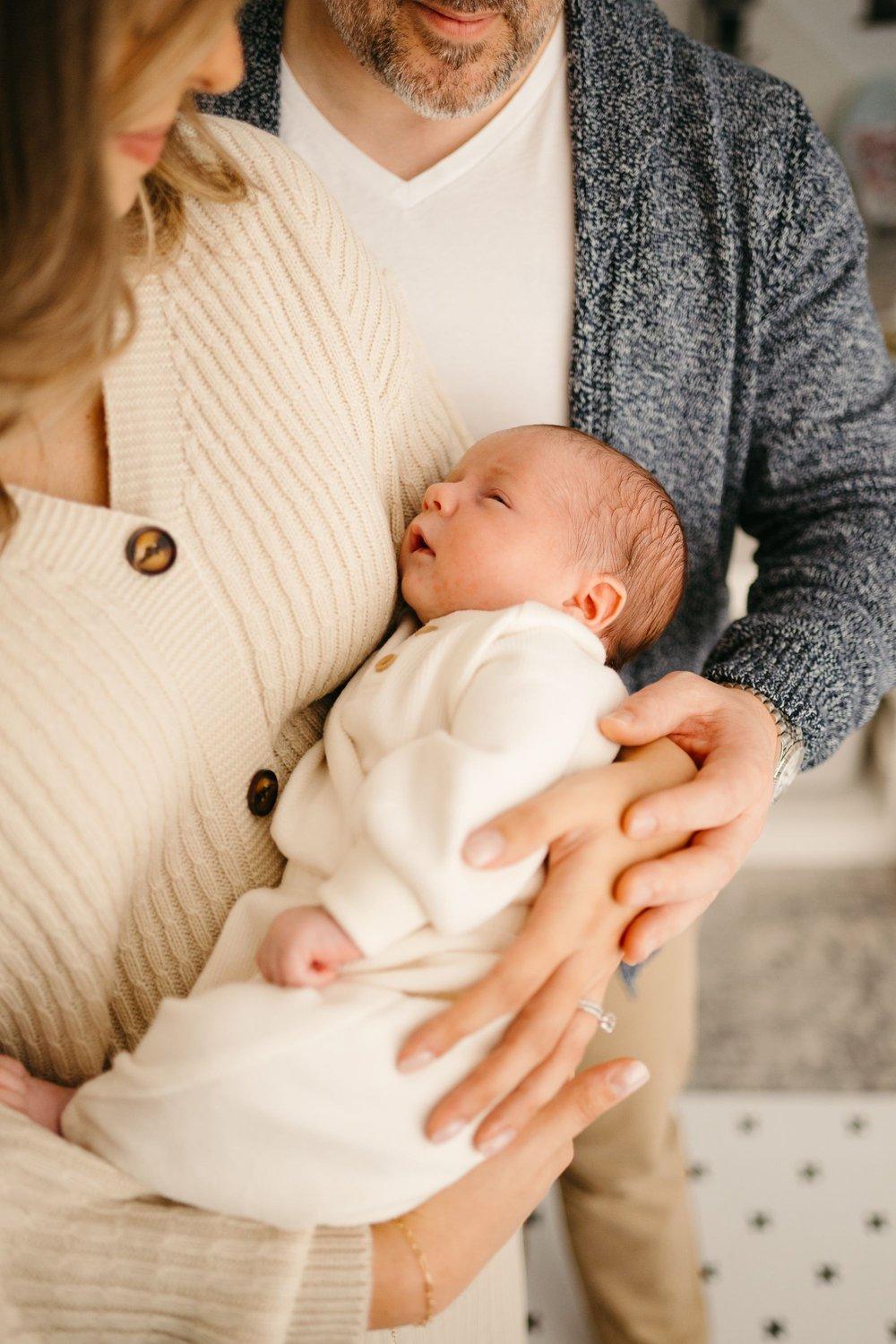 carousel-hero-element image-16