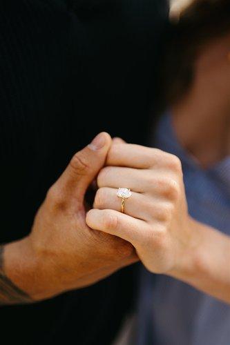 mobile - carousel-hero-element image-3