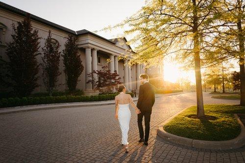 carousel-hero-element image-0